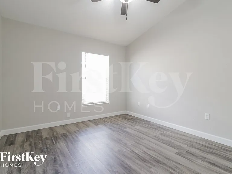 14844 Lady Victoria Blvd — Photo 13
