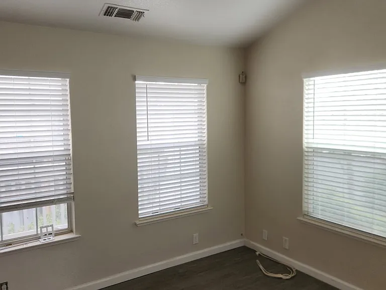 1421 Hood Rd #D — Photo 2