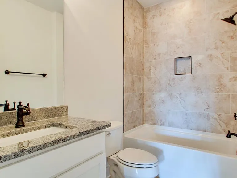2044 Straightway Ave — Photo 15