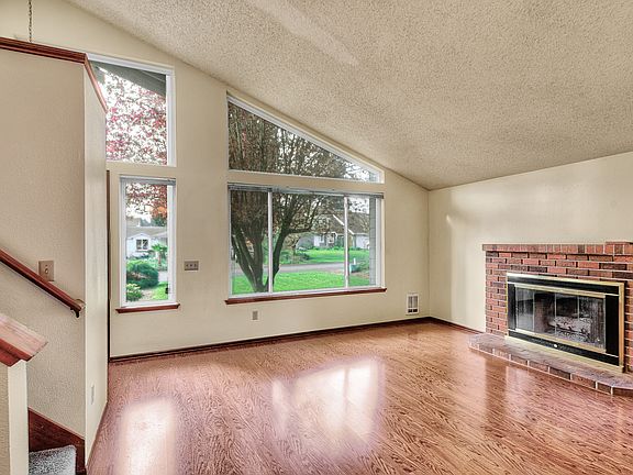 3rd image of 8813 159th St E