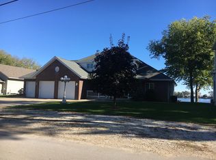 7789 Twin Lakes Rd, Manson, IA 50563