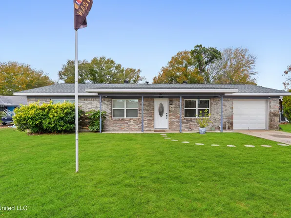 102 Francisco Ct, Bay Saint Louis, MS 39520