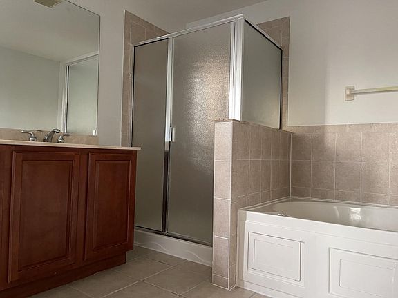 4th image of 20604 Great Laurel Ave