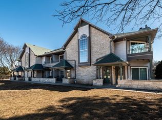 9245 W Forest Home Ave, Hales Corners, WI 53130