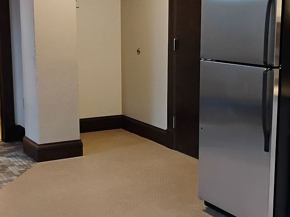 2nd image of 1628 Patterson Loop #11575950