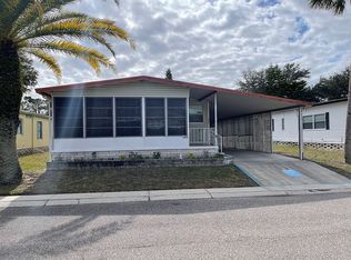 1076 Swan Ln, Tarpon Springs, FL 34689