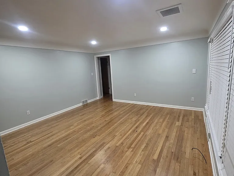 8429 Whitefield St — Photo 14