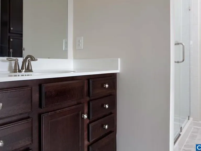 2410 Winthrop Dr — Photo 17