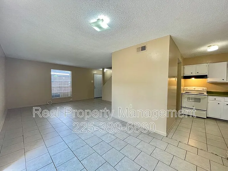 10952 Cherry Hill Ave #4 — Photo 3