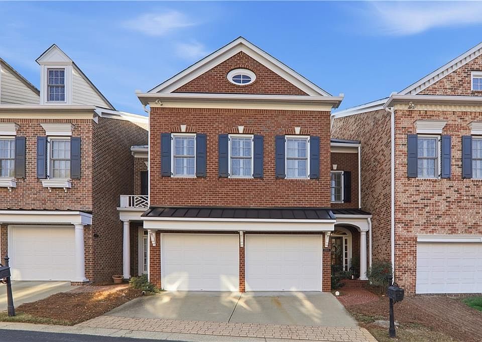 1st image of 2302 English Ivy Ct SE