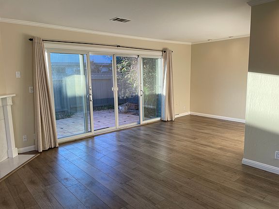 3rd image of 4677 Persimmon Pl #1