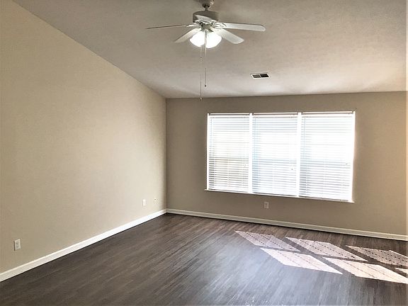 4th image of 2456 Miami Village Dr