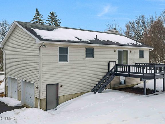 4th image of 2083 Sun Valley Dr