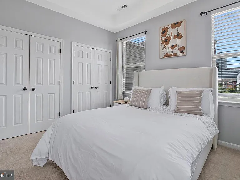 122 Lloyd St #211 — Photo 18