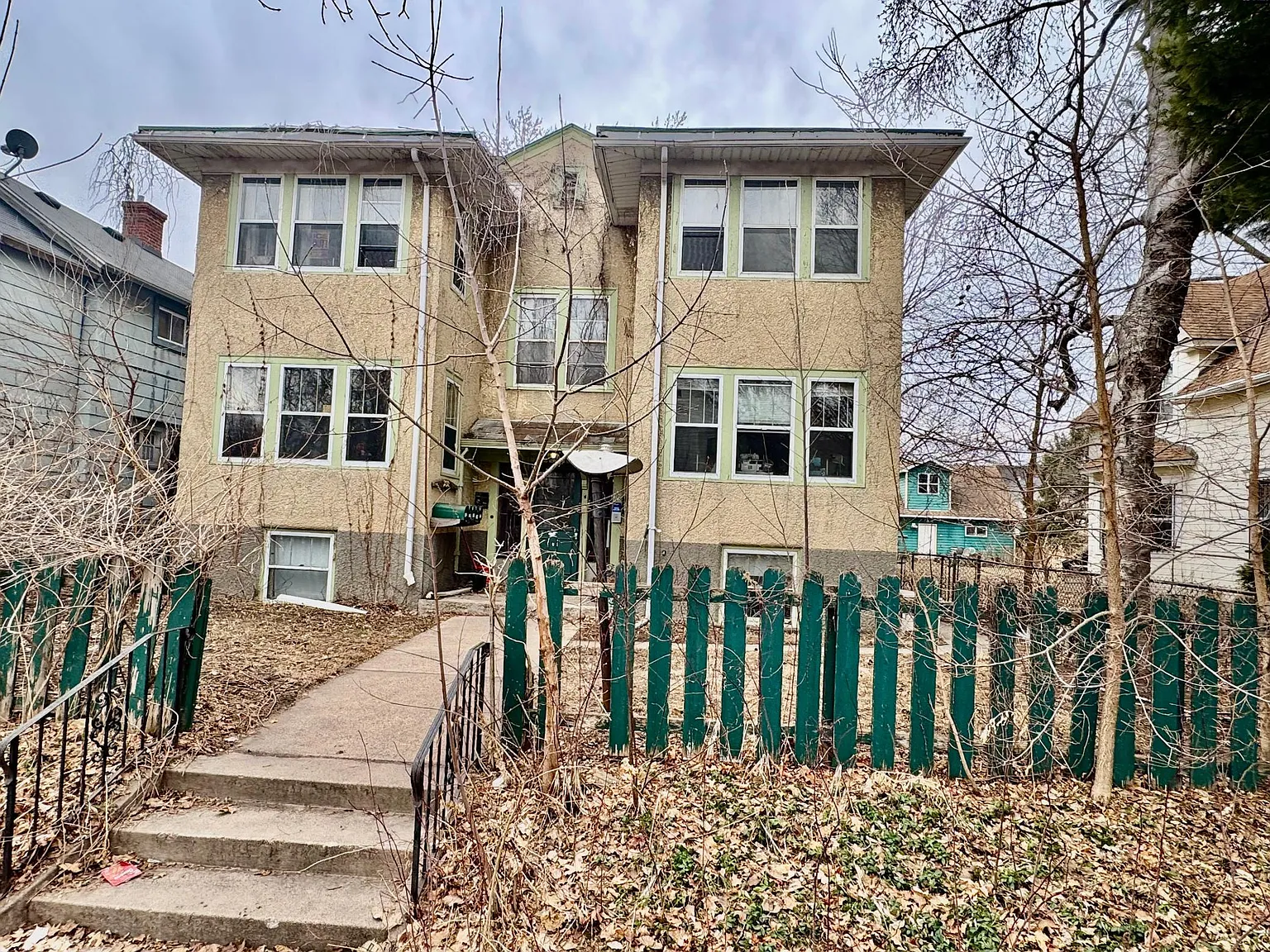 2 bed, 1.0 bath, 1140 sqft, $1,750 — Photo 2