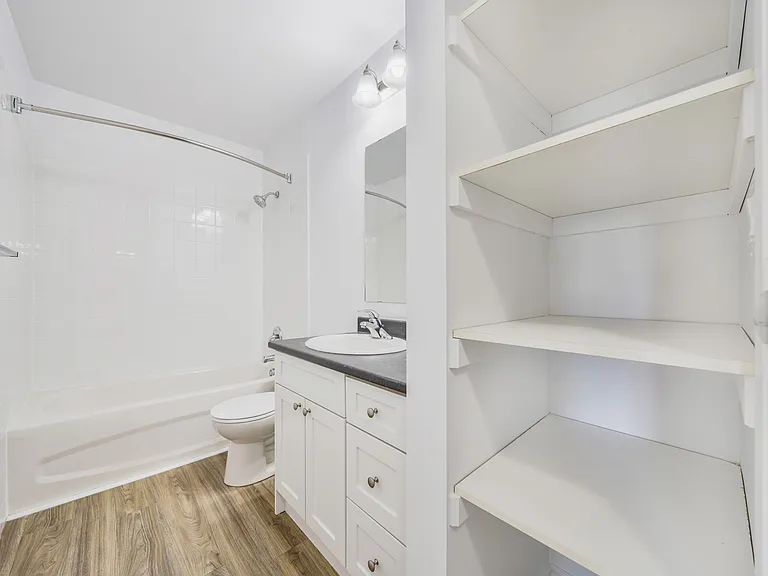 3707 Whitelaw Ln NW — Photo 7