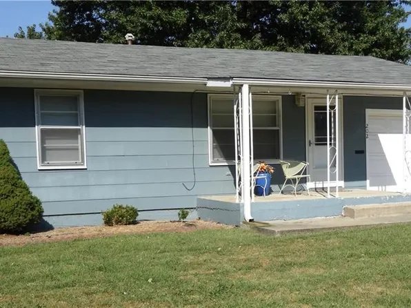 202 S Thompson St, Butler, MO 64730