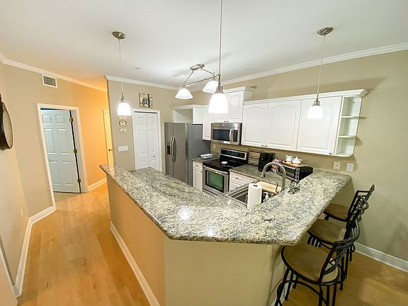 3rd image of 201 SE 2nd Ave Suite 310