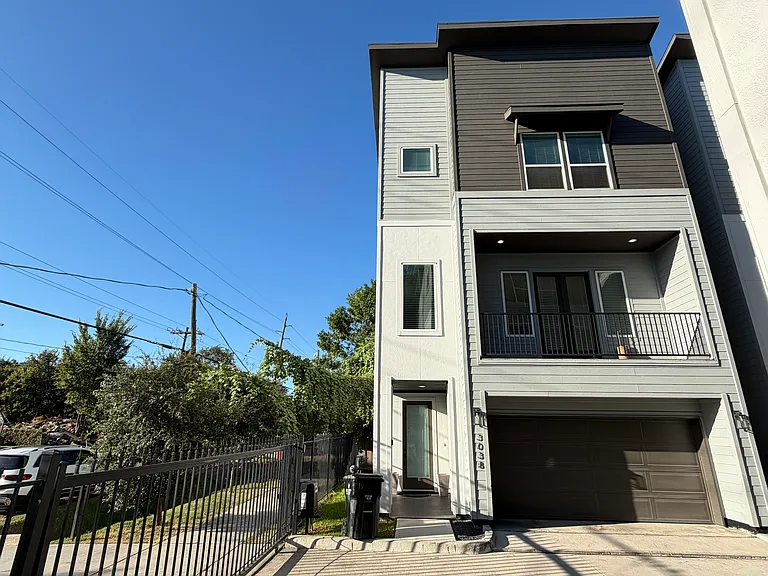 3038 Live Oak St — Photo 22