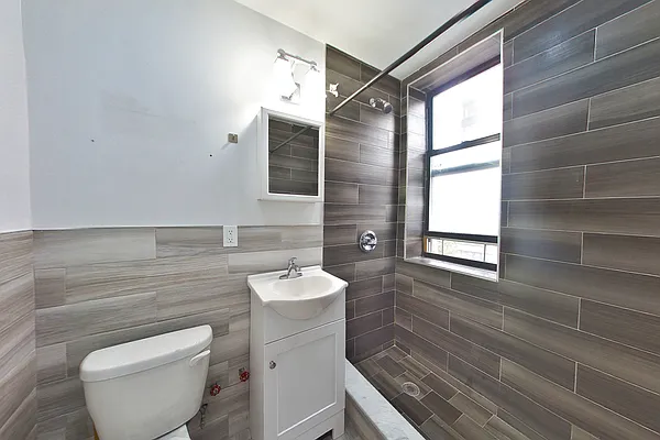 Rented by Platinum Properties | media 19