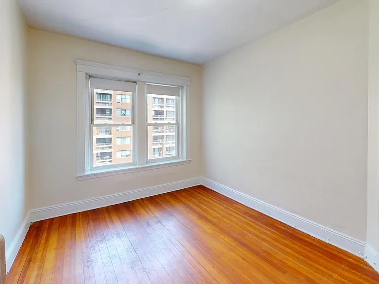19 Mount Hood Rd #5 — Photo 9