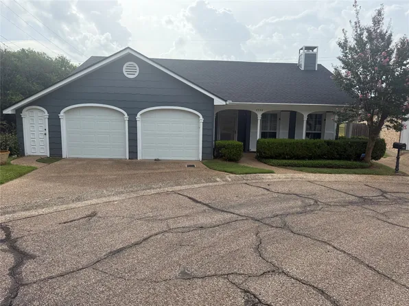 4544 Westchester Dr, Waco, TX 76710