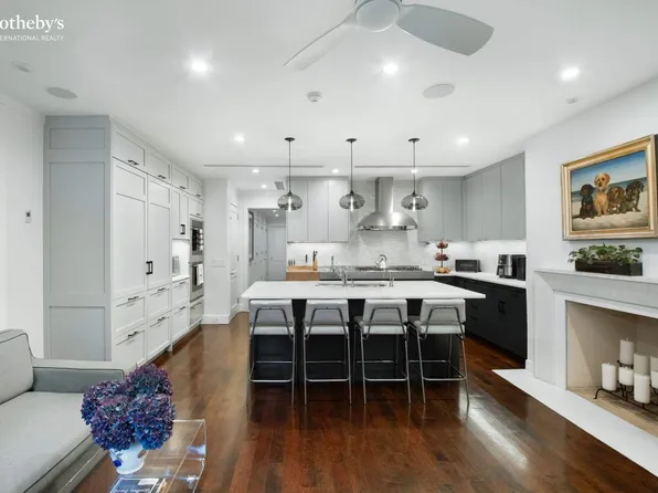 67 East 82nd Street image 22 of 25