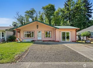 1334 Larch Street, Raymond, WA 98577