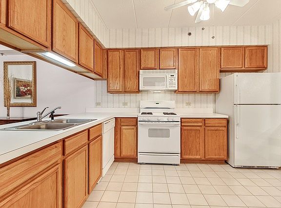 5th image of 7841 W 157th St Unit 204