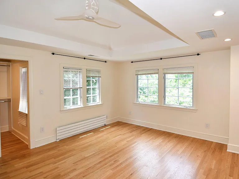 2608 Fordham Rd — Photo 22