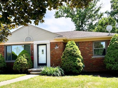 20618 Sunnyside St, Saint Clair Shores, MI, 48080