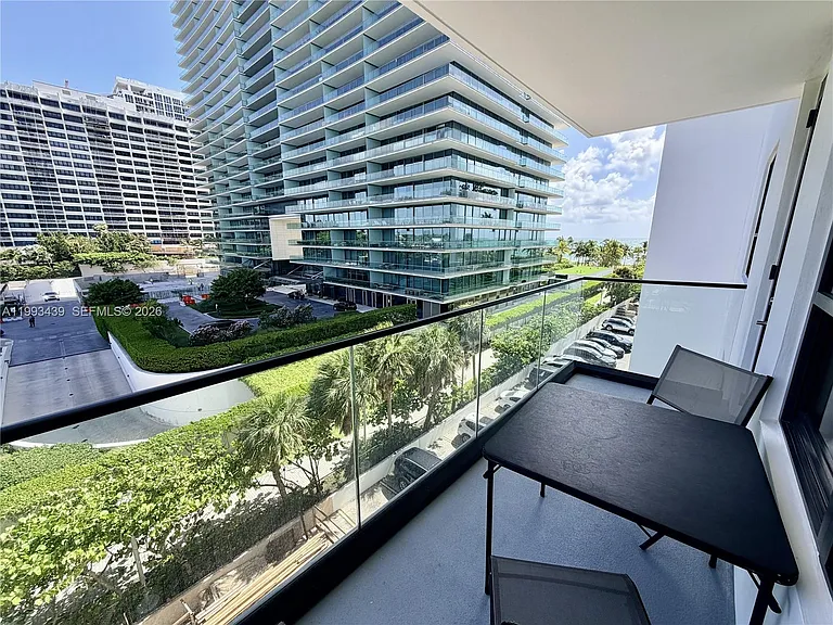 10185 Collins Ave #502 — Photo 6