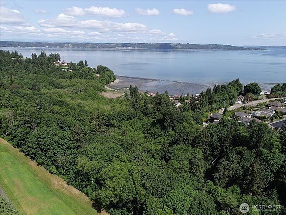 2nd image of 3911 SW Dash Point Rd