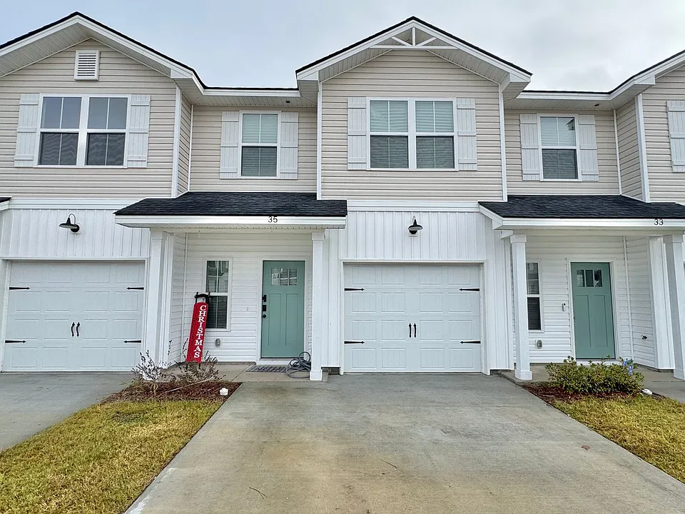35 Beaumont Dr