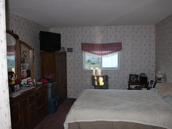5th image of 301 N Hobson St
