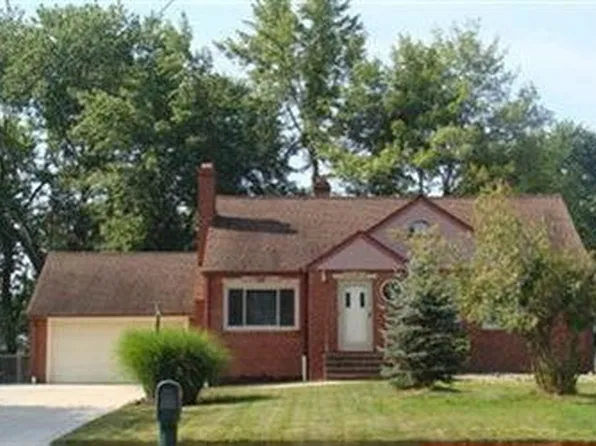 438 Sprague Rd, Broadview Heights, OH 44147