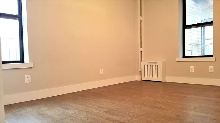 Rented by Bruma Realty LLC | media 6