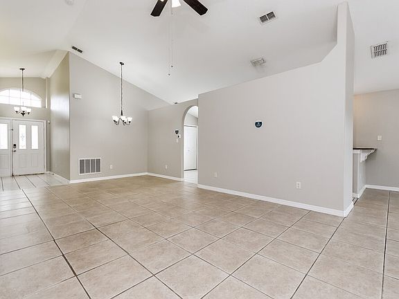 4th image of 10750 Goldfish Cir
