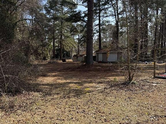 5th image of 450 Old Castle St