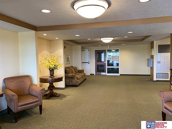 5th image of 5831 Enterprise Dr APT 309