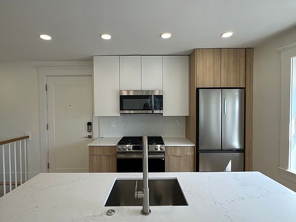 3rd image of 38 Bradlee Rd #100