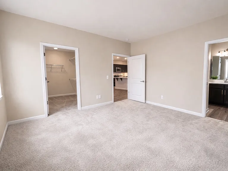 4064 Broadview Ln — Photo 11