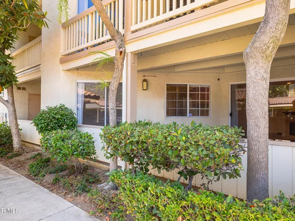 5744 Oak Bend Ln Unit 201, Oak Park, CA 91377