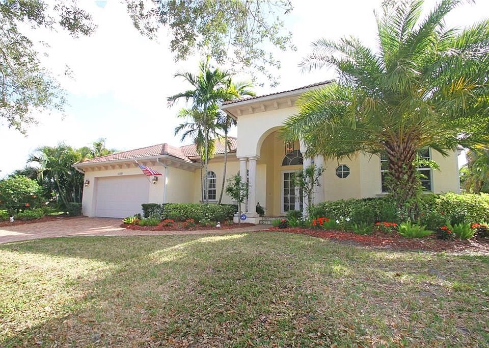 1st image of 1114 SW Lighthouse Dr