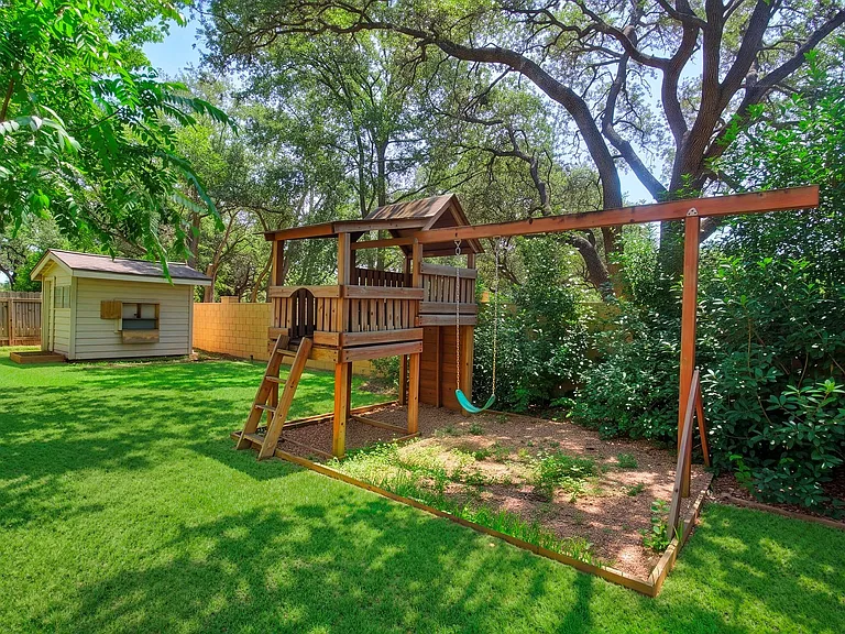 7021 Gentle Oak Dr — Photo 29