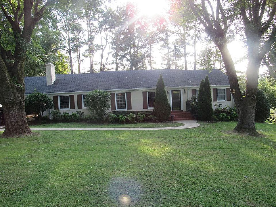 1st image of 212 Orchard Dr
