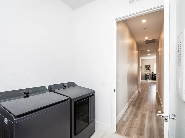 8471 Tulip Ct — Photo 19