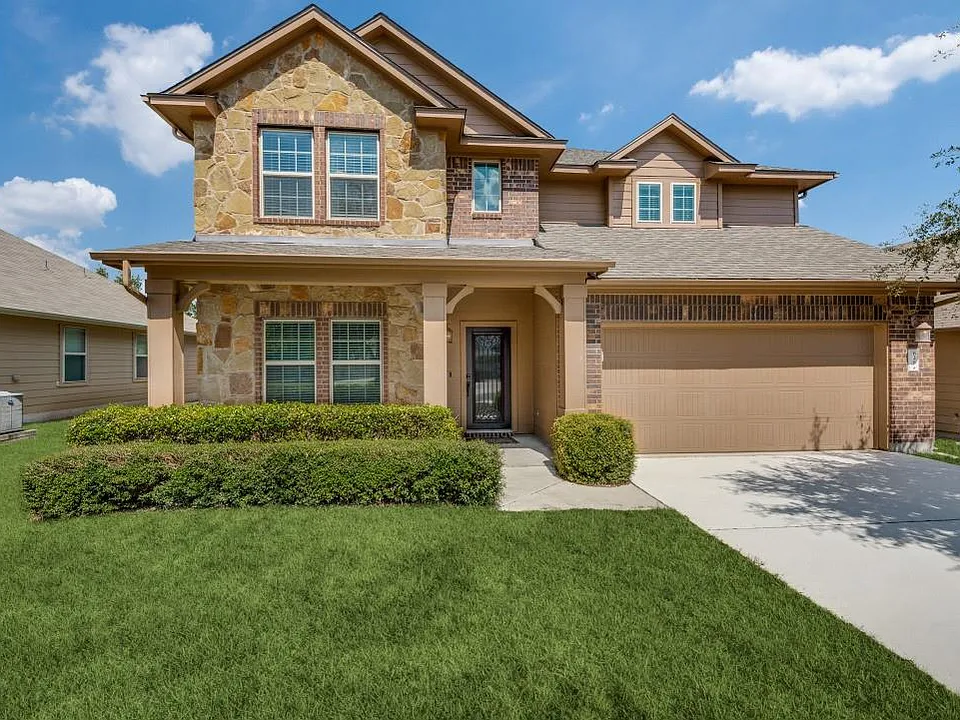 628 Bottle Brush Dr