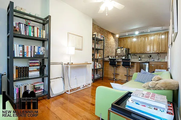 Rented by NMRE | media 15