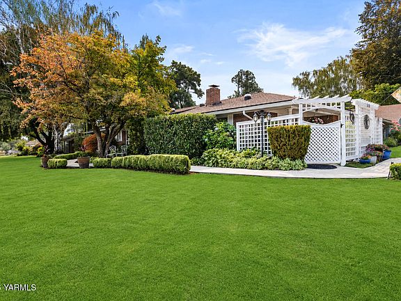 3rd image of 119 Gilbert Dr